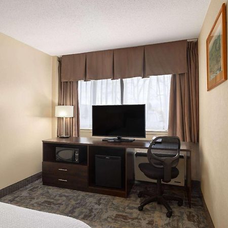 Travelodge By Wyndham Thunder Bay On מראה חיצוני תמונה