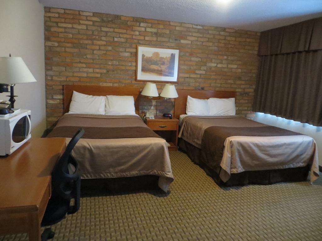 Travelodge By Wyndham Thunder Bay On מראה חיצוני תמונה